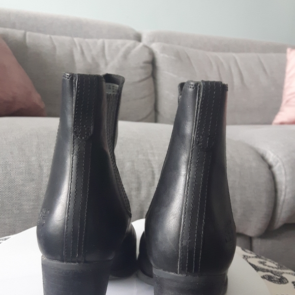 Timberland Heeled Chelsea Ankle Boots 8.5 - Picture 5 of 5